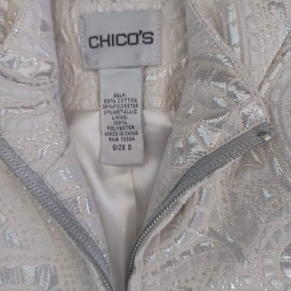 Chico’s Women’s 0 4/6 Metallic Paisley Brocade Moto Jacket Silver Ivory Pockets - Picture 3 of 8